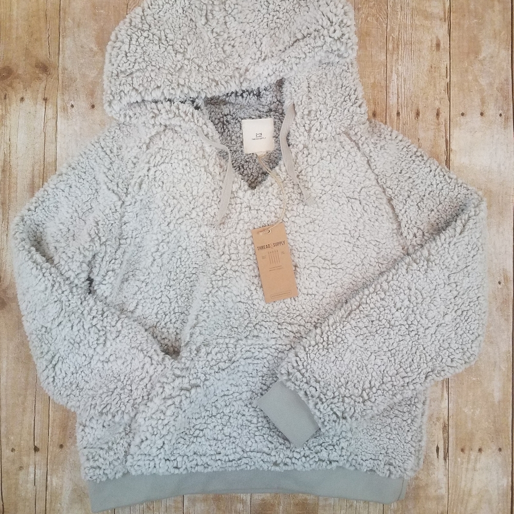 Flash sale! NWT Thread & Supply FauxShearling Pullover Sweater